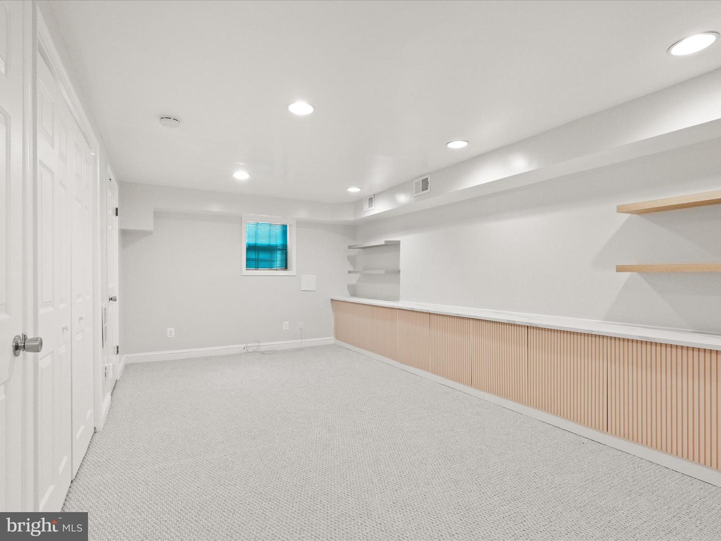 726 S PATRICK ST, ALEXANDRIA, Virginia 22314, 3 Bedrooms Bedrooms, ,3 BathroomsBathrooms,Residential,For sale,726 S PATRICK ST,VAAX2048848 MLS # VAAX2048848