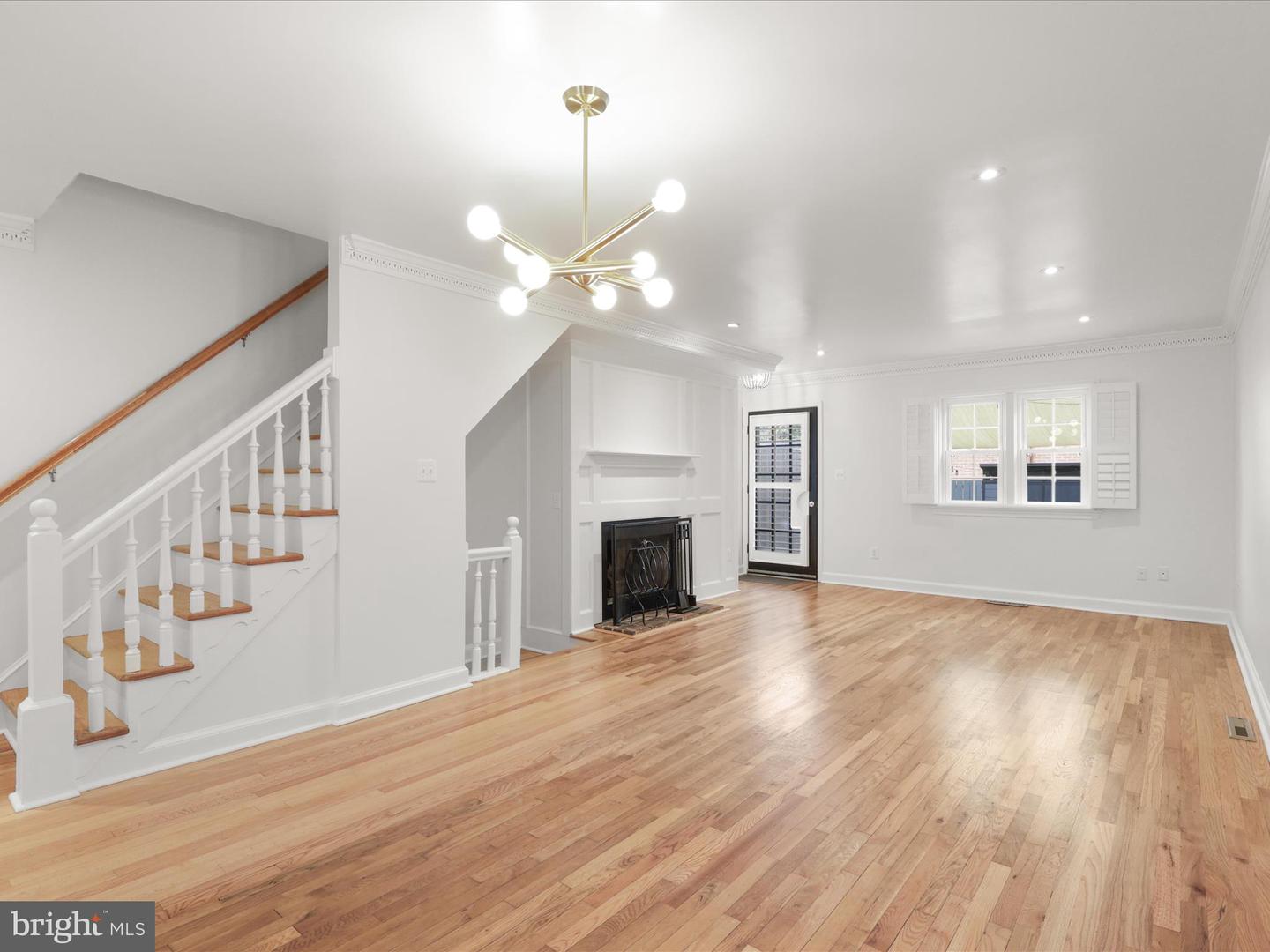726 S PATRICK ST, ALEXANDRIA, Virginia 22314, 3 Bedrooms Bedrooms, ,3 BathroomsBathrooms,Residential,For sale,726 S PATRICK ST,VAAX2048848 MLS # VAAX2048848