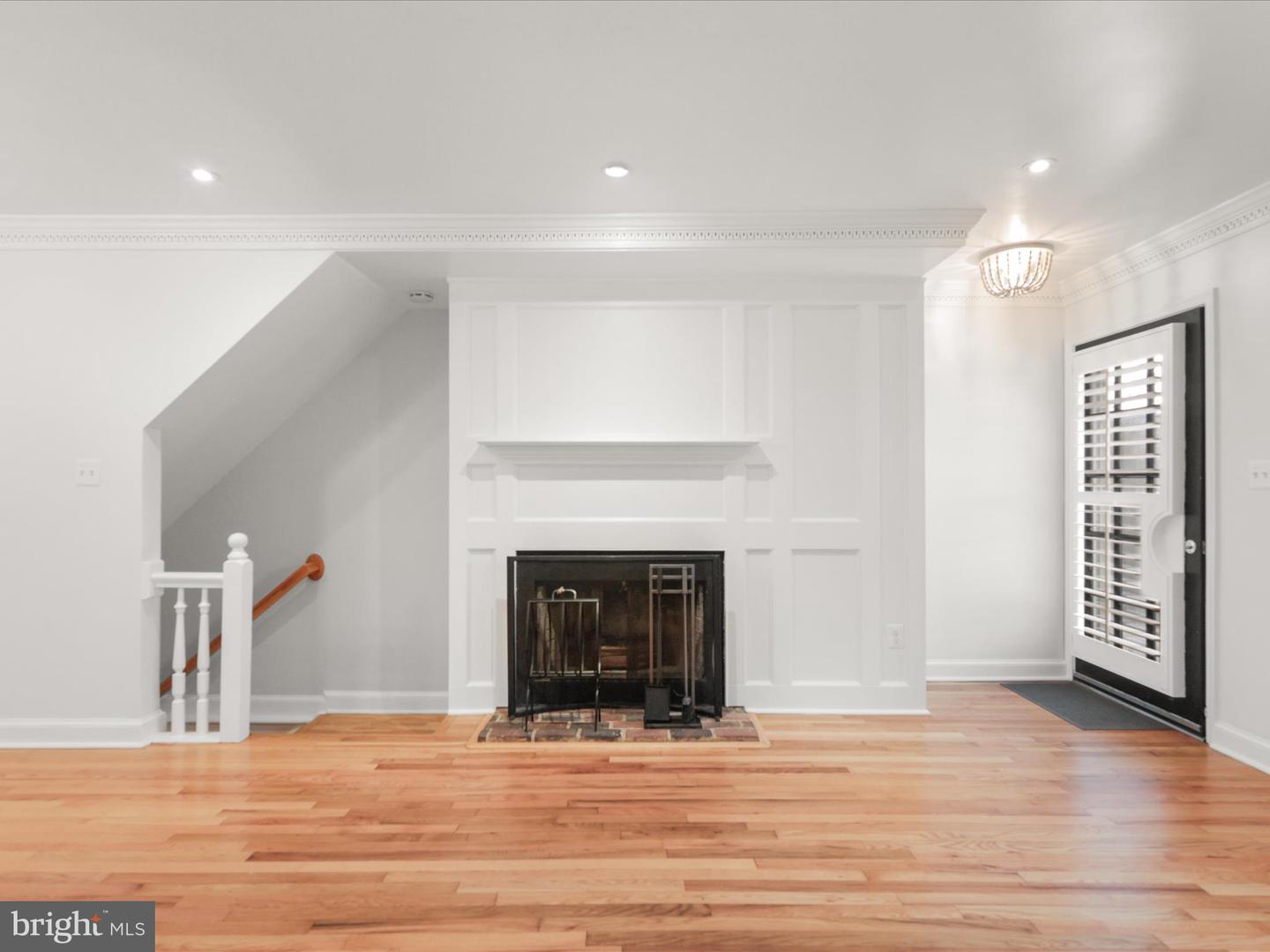 726 S PATRICK ST, ALEXANDRIA, Virginia 22314, 3 Bedrooms Bedrooms, ,3 BathroomsBathrooms,Residential,For sale,726 S PATRICK ST,VAAX2048848 MLS # VAAX2048848