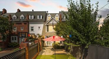 726 S PATRICK ST, ALEXANDRIA, Virginia 22314, 3 Bedrooms Bedrooms, ,3 BathroomsBathrooms,Residential,For sale,726 S PATRICK ST,VAAX2048848 MLS # VAAX2048848