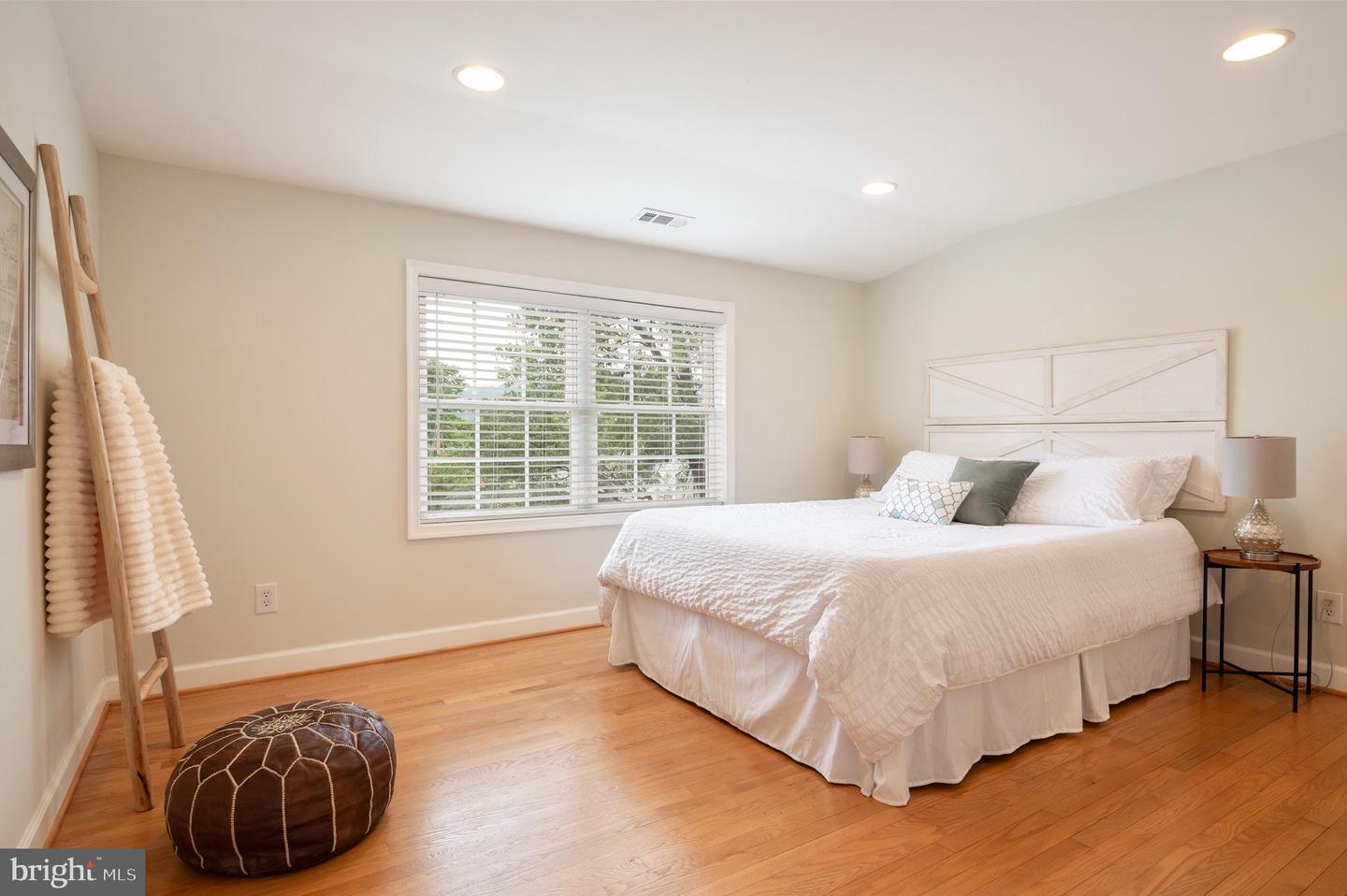 1006 AVON ST, CHARLOTTESVILLE, Virginia 22902, 3 Bedrooms Bedrooms, ,2 BathroomsBathrooms,Residential,For sale,1006 AVON ST,VACO2000194 MLS # VACO2000194