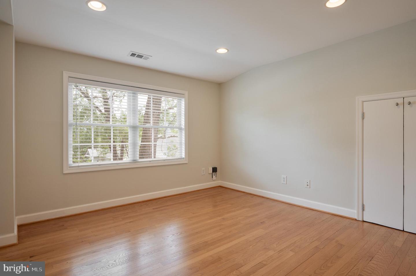1006 AVON ST, CHARLOTTESVILLE, Virginia 22902, 3 Bedrooms Bedrooms, ,2 BathroomsBathrooms,Residential,For sale,1006 AVON ST,VACO2000194 MLS # VACO2000194