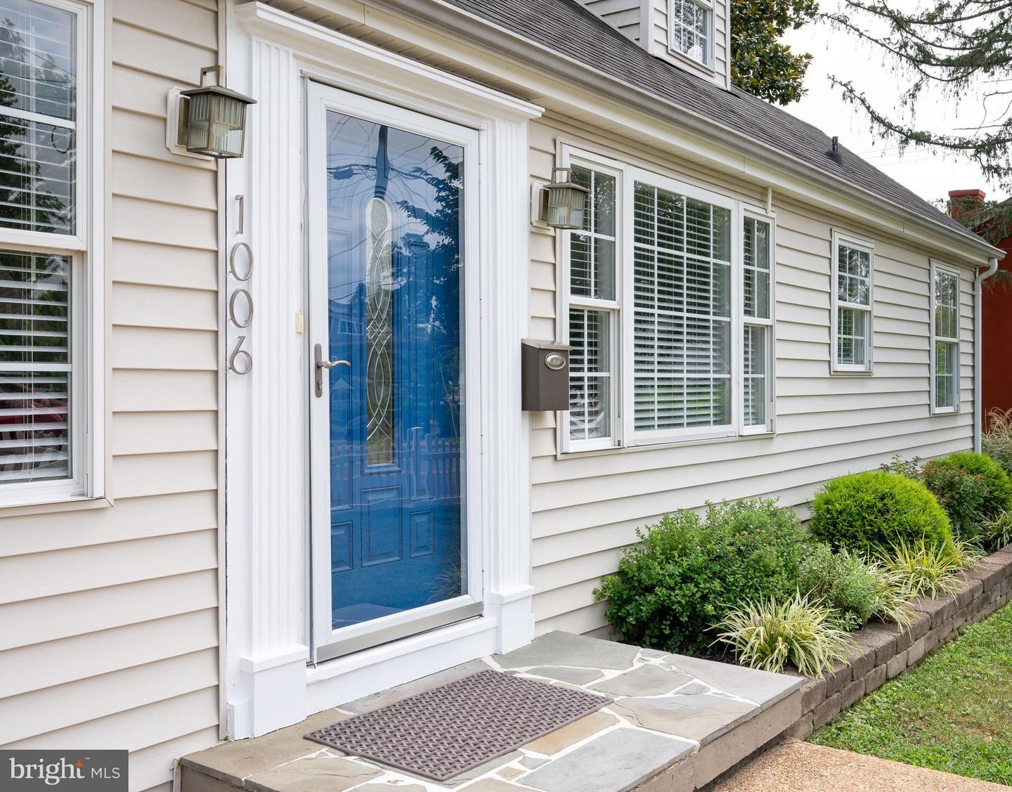 1006 AVON ST, CHARLOTTESVILLE, Virginia 22902, 3 Bedrooms Bedrooms, ,2 BathroomsBathrooms,Residential,For sale,1006 AVON ST,VACO2000194 MLS # VACO2000194