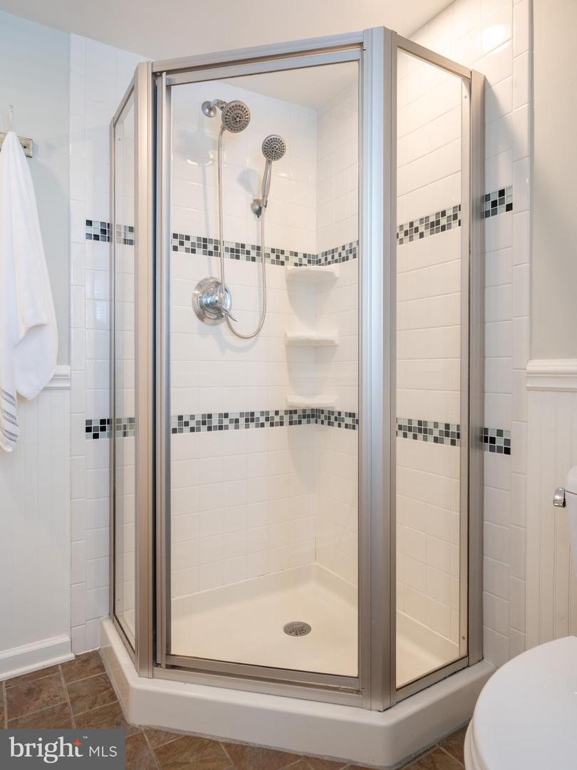 1006 AVON ST, CHARLOTTESVILLE, Virginia 22902, 3 Bedrooms Bedrooms, ,2 BathroomsBathrooms,Residential,For sale,1006 AVON ST,VACO2000194 MLS # VACO2000194