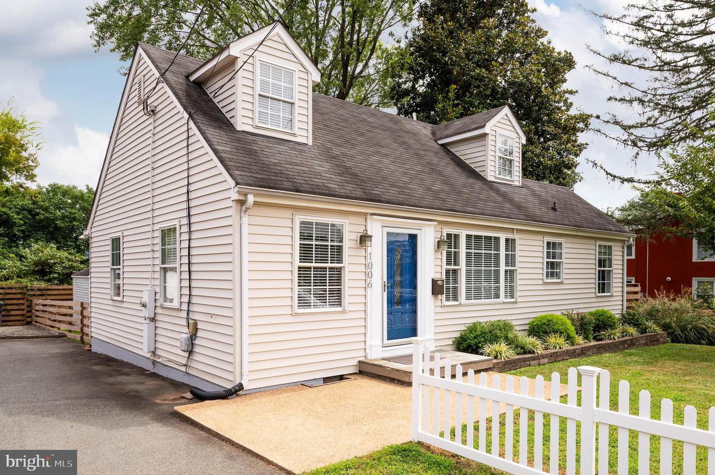 1006 AVON ST, CHARLOTTESVILLE, Virginia 22902, 3 Bedrooms Bedrooms, ,2 BathroomsBathrooms,Residential,For sale,1006 AVON ST,VACO2000194 MLS # VACO2000194