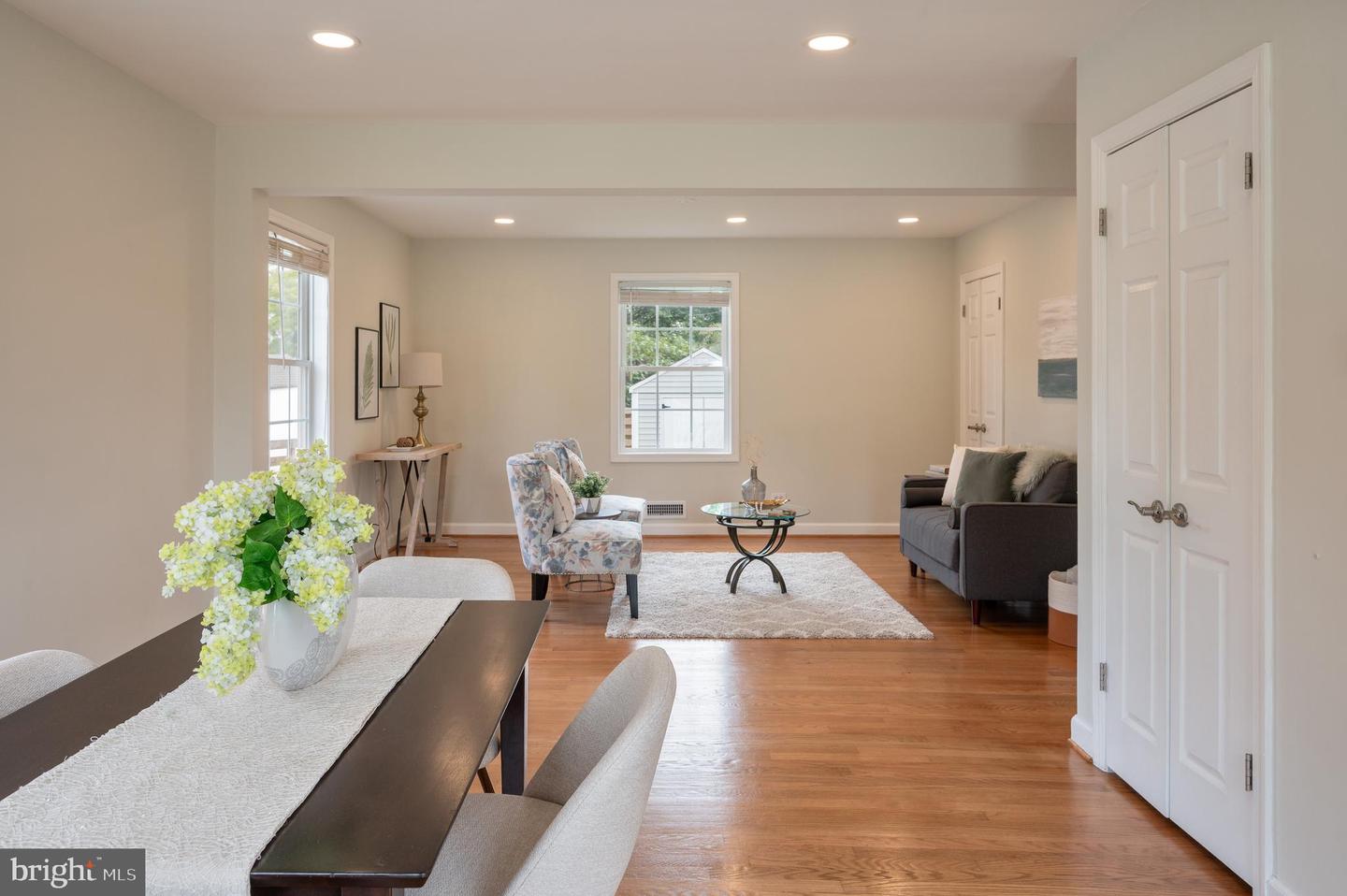1006 AVON ST, CHARLOTTESVILLE, Virginia 22902, 3 Bedrooms Bedrooms, ,2 BathroomsBathrooms,Residential,For sale,1006 AVON ST,VACO2000194 MLS # VACO2000194