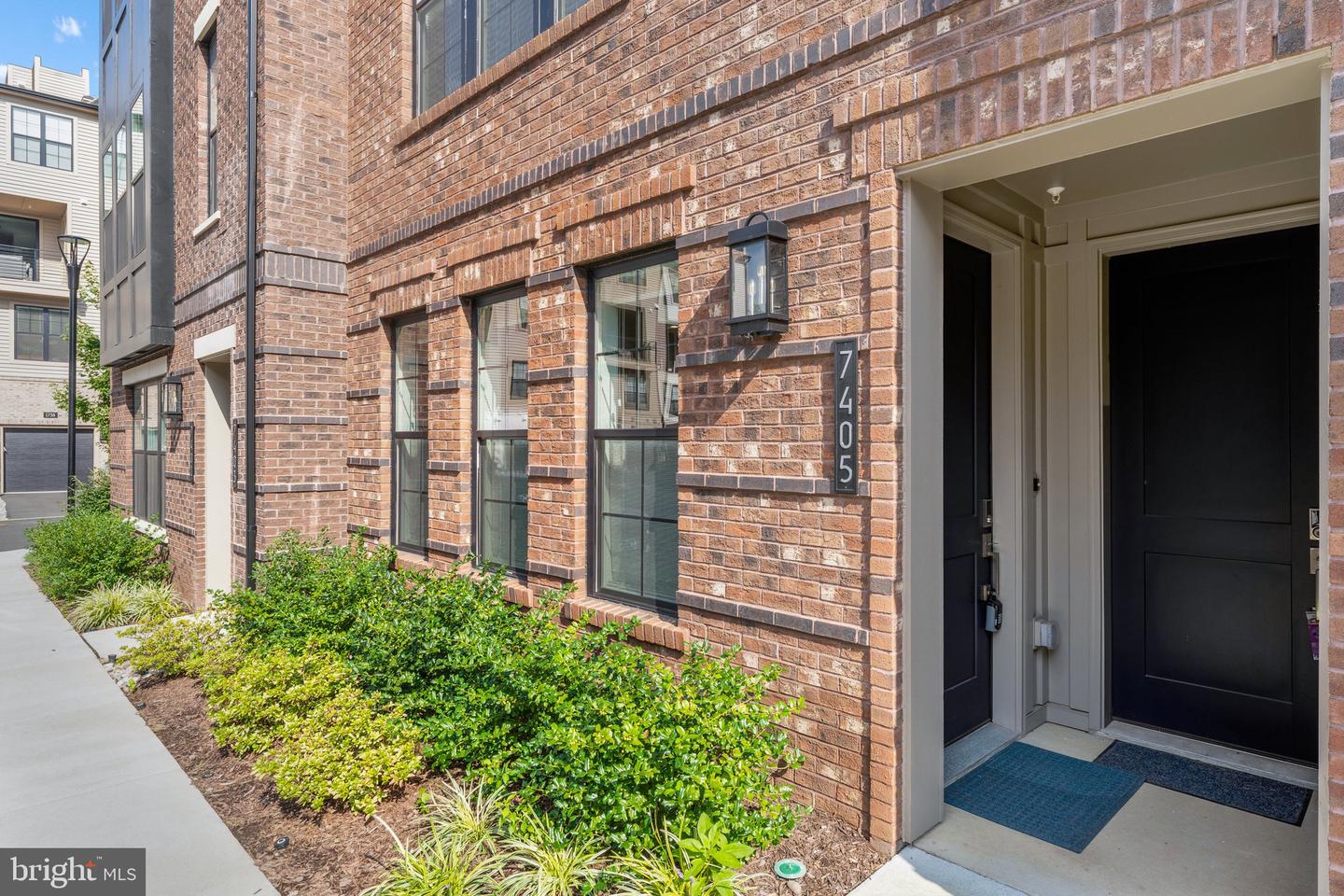 7405 BACKETT WOOD TER, MCLEAN, Virginia 22102, 3 Bedrooms Bedrooms, ,2 BathroomsBathrooms,Residential,For sale,7405 BACKETT WOOD TER,VAFX2262802 MLS # VAFX2262802