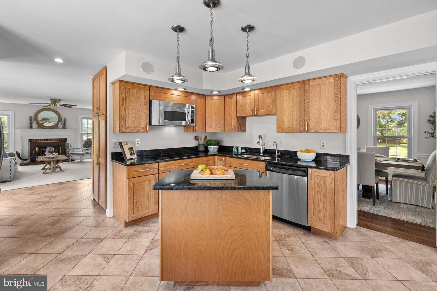 4477 LYNN FOREST DR, GAINESVILLE, Virginia 20155, 4 Bedrooms Bedrooms, ,2 BathroomsBathrooms,Residential,For sale,4477 LYNN FOREST DR,VAPW2102278 MLS # VAPW2102278