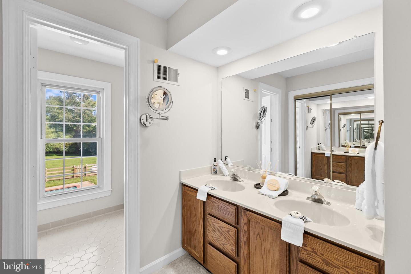 4477 LYNN FOREST DR, GAINESVILLE, Virginia 20155, 4 Bedrooms Bedrooms, ,2 BathroomsBathrooms,Residential,For sale,4477 LYNN FOREST DR,VAPW2102278 MLS # VAPW2102278
