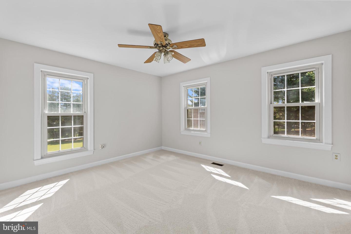 4477 LYNN FOREST DR, GAINESVILLE, Virginia 20155, 4 Bedrooms Bedrooms, ,2 BathroomsBathrooms,Residential,For sale,4477 LYNN FOREST DR,VAPW2102278 MLS # VAPW2102278