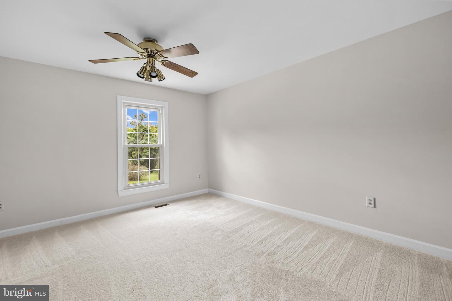 4477 LYNN FOREST DR, GAINESVILLE, Virginia 20155, 4 Bedrooms Bedrooms, ,2 BathroomsBathrooms,Residential,For sale,4477 LYNN FOREST DR,VAPW2102278 MLS # VAPW2102278
