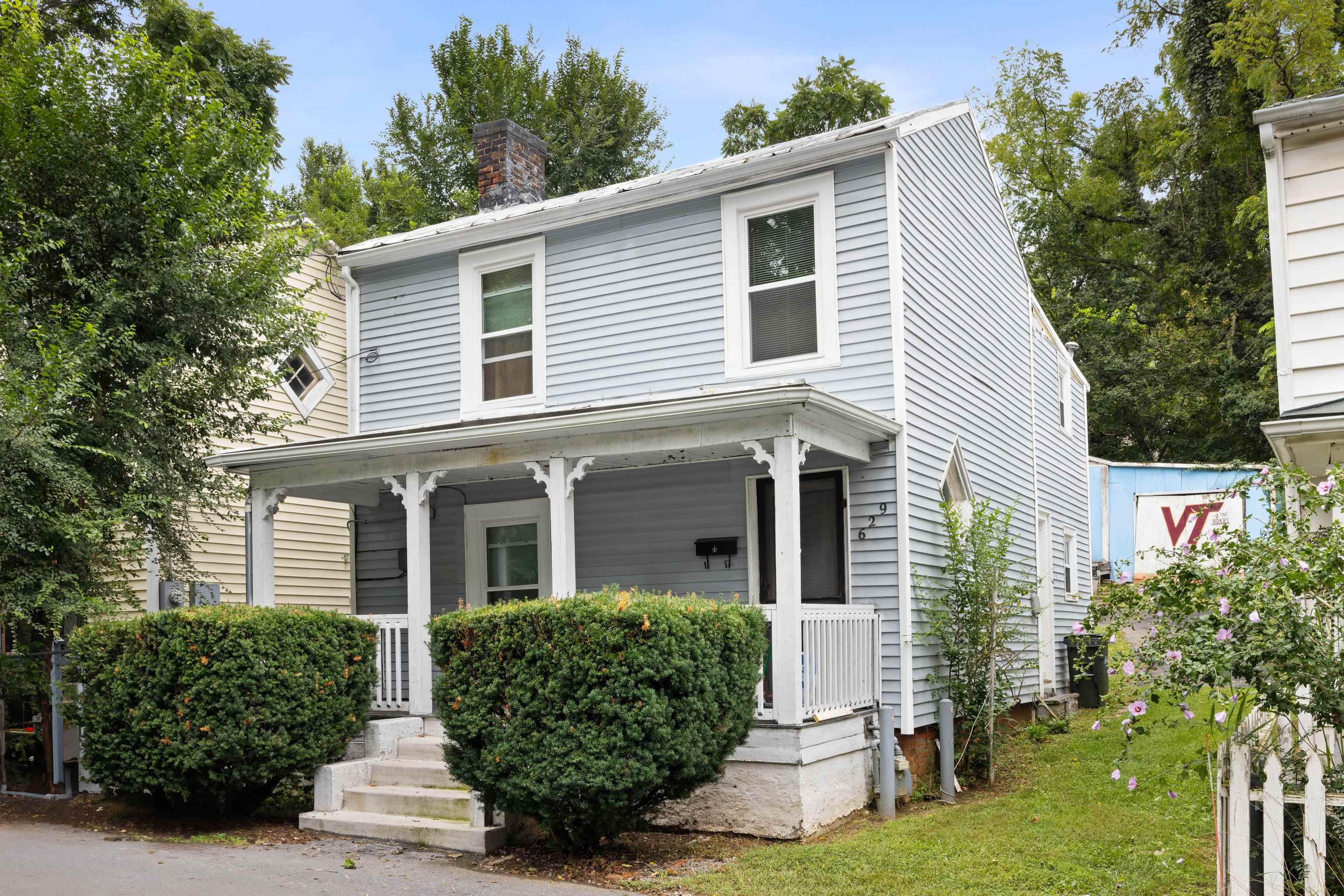 629 BAPTIST ST, STAUNTON, Virginia 24401, 2 Bedrooms Bedrooms, ,1 BathroomBathrooms,Residential,629 BAPTIST ST,668191 MLS # 668191