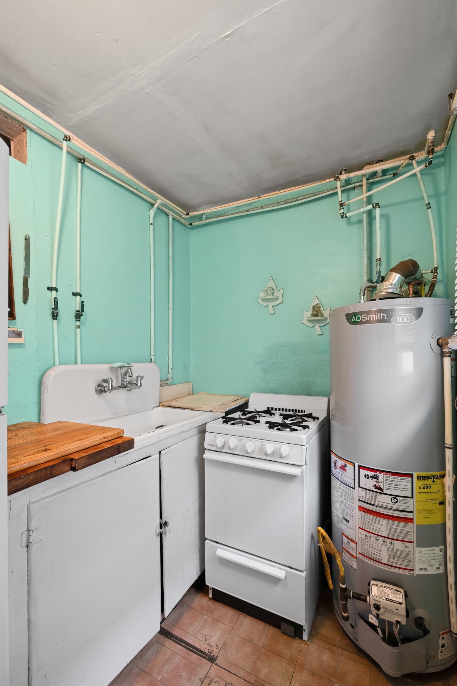 629 BAPTIST ST, STAUNTON, Virginia 24401, 2 Bedrooms Bedrooms, ,1 BathroomBathrooms,Residential,629 BAPTIST ST,668191 MLS # 668191