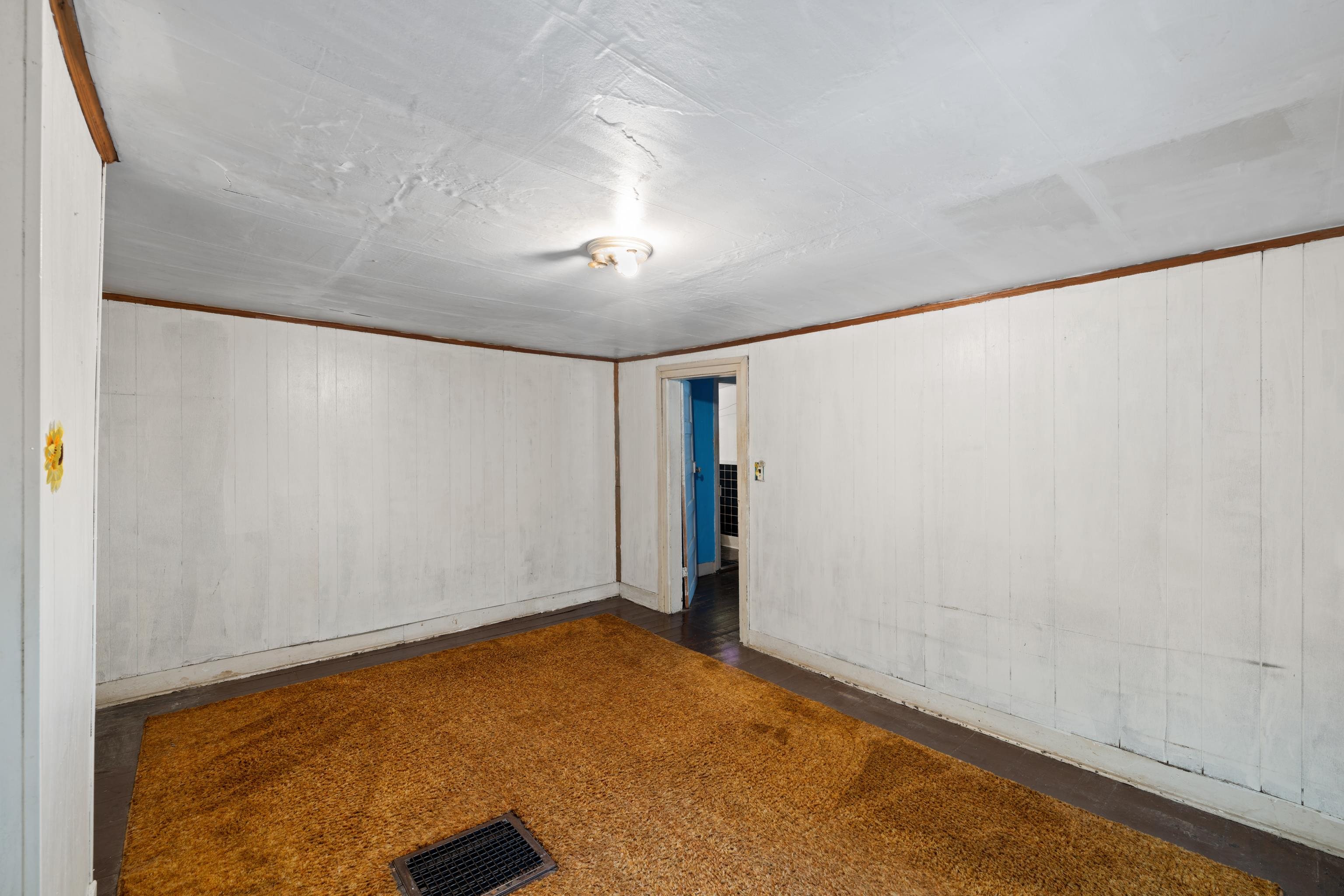 629 BAPTIST ST, STAUNTON, Virginia 24401, 2 Bedrooms Bedrooms, ,1 BathroomBathrooms,Residential,629 BAPTIST ST,668191 MLS # 668191