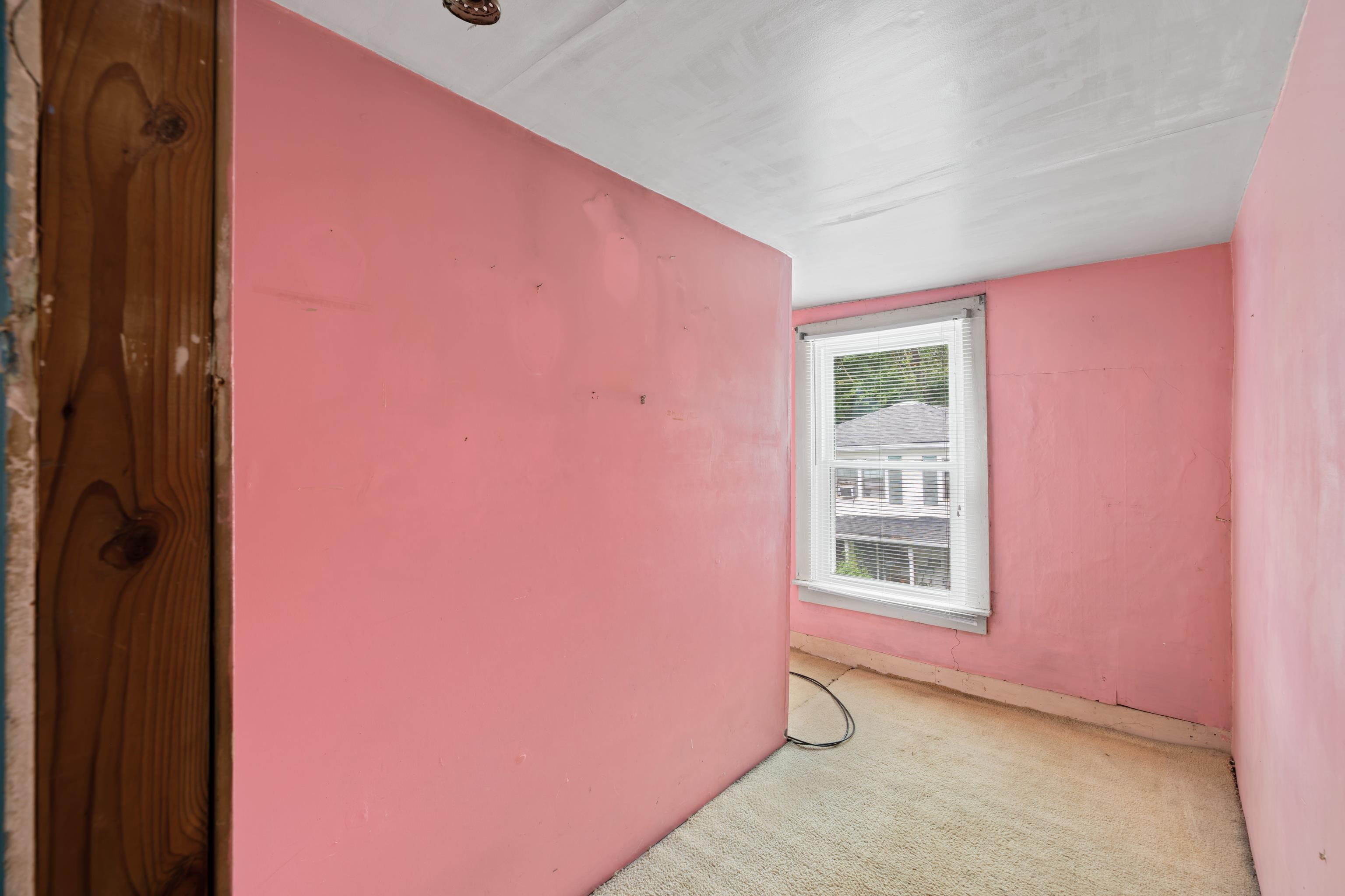 629 BAPTIST ST, STAUNTON, Virginia 24401, 2 Bedrooms Bedrooms, ,1 BathroomBathrooms,Residential,629 BAPTIST ST,668191 MLS # 668191