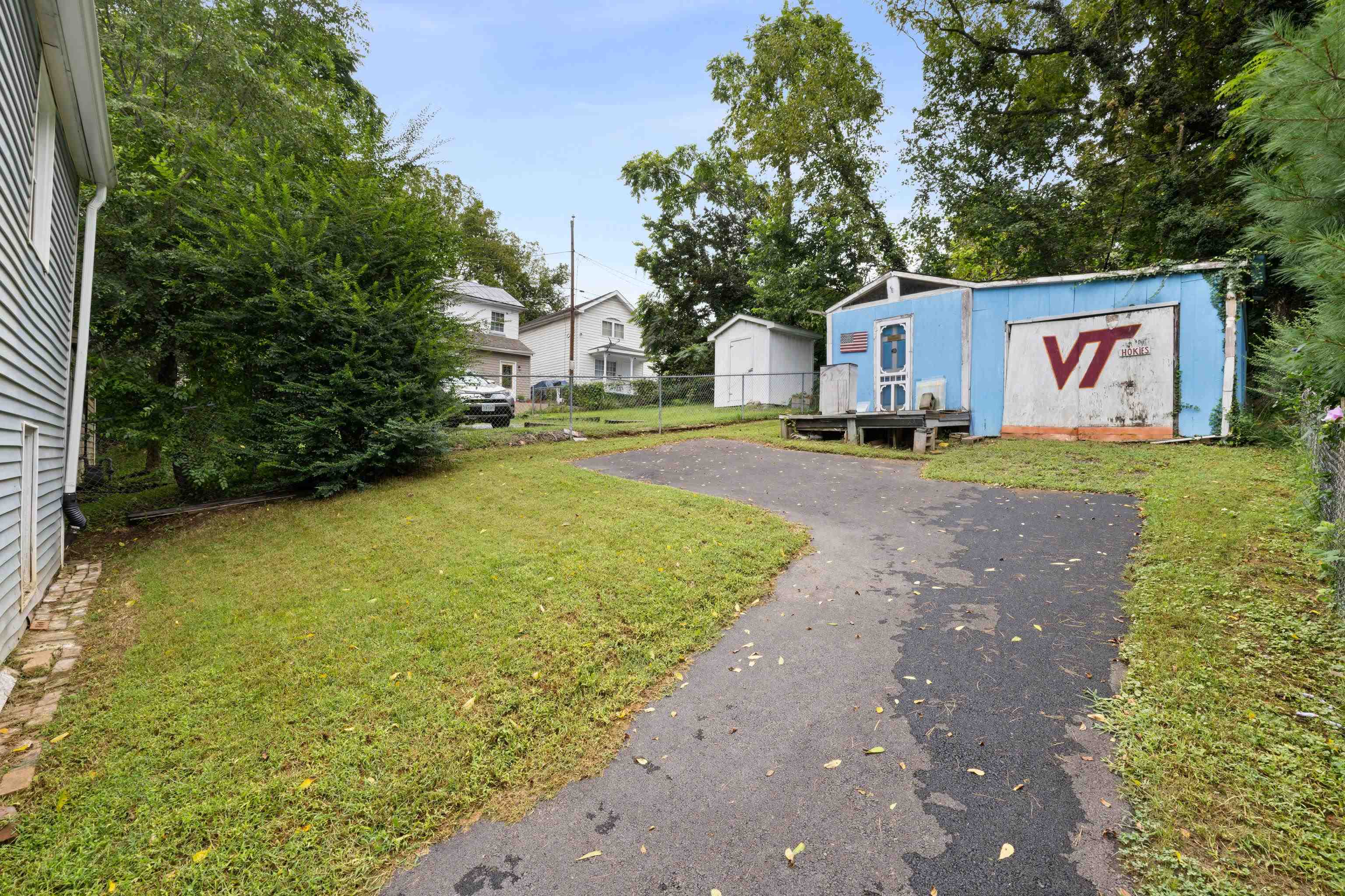 629 BAPTIST ST, STAUNTON, Virginia 24401, 2 Bedrooms Bedrooms, ,1 BathroomBathrooms,Residential,629 BAPTIST ST,668191 MLS # 668191