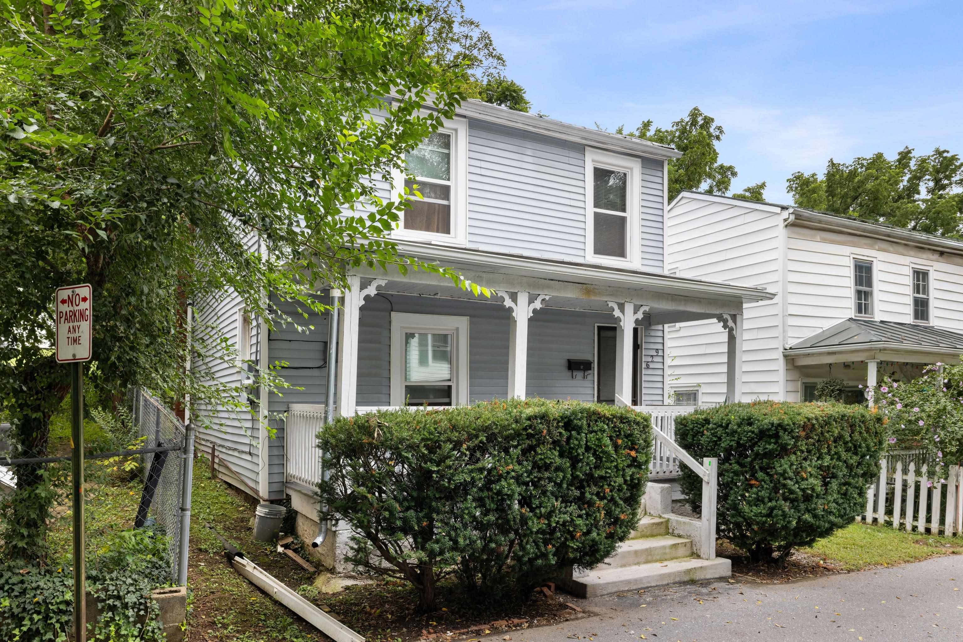 629 BAPTIST ST, STAUNTON, Virginia 24401, 2 Bedrooms Bedrooms, ,1 BathroomBathrooms,Residential,629 BAPTIST ST,668191 MLS # 668191