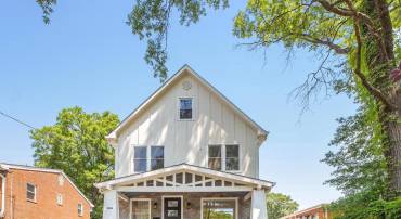 2806 FRANKLIN ST NE, WASHINGTON, District Of Columbia 20018, 6 Bedrooms Bedrooms, ,5 BathroomsBathrooms,Residential,For sale,2806 FRANKLIN ST NE,DCDC2216536 MLS # DCDC2216536