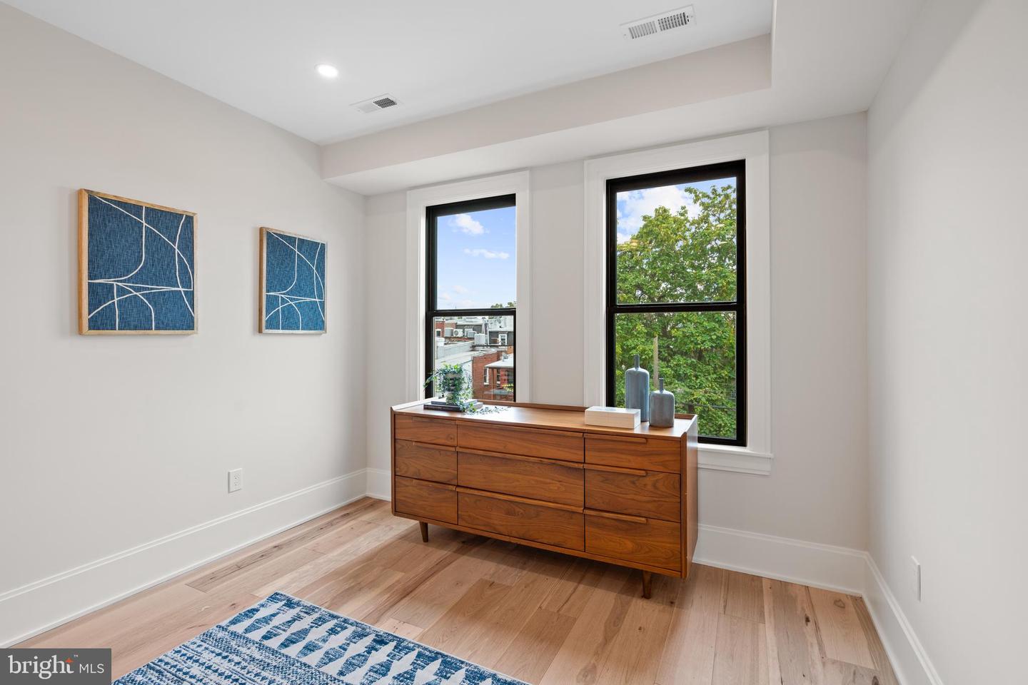 1744 LAMONT ST NW, WASHINGTON, District Of Columbia 20010, 5 Bedrooms Bedrooms, ,5 BathroomsBathrooms,Residential,For sale,1744 LAMONT ST NW,DCDC2216532 MLS # DCDC2216532