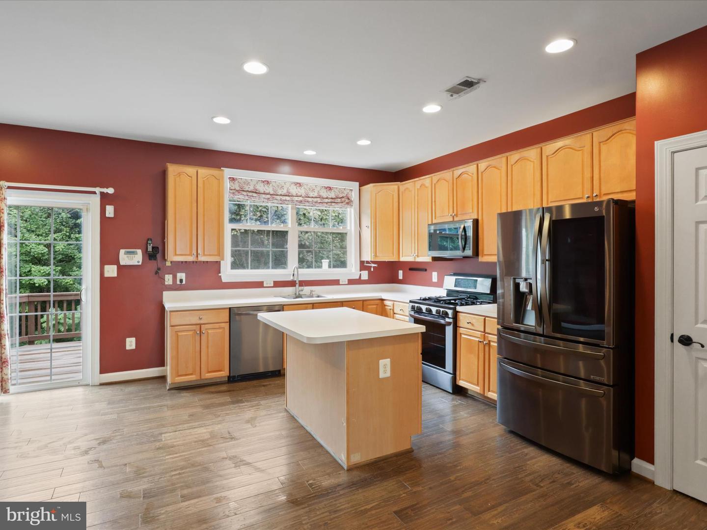 15678 AVOCET LOOP, WOODBRIDGE, Virginia 22191, 3 Bedrooms Bedrooms, ,3 BathroomsBathrooms,Residential,For sale,15678 AVOCET LOOP,VAPW2102360 MLS # VAPW2102360
