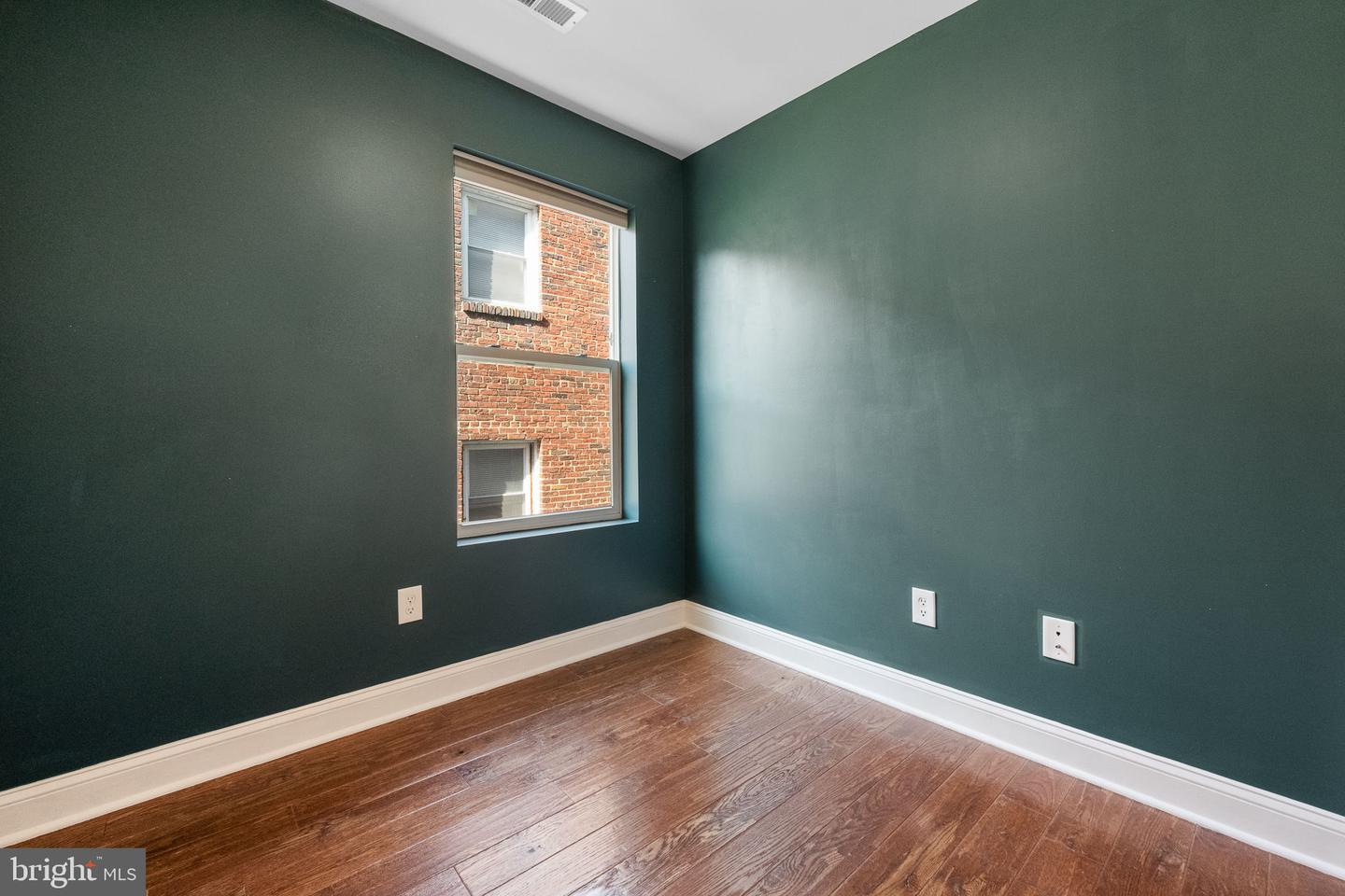 1920 3RD ST NE #5, WASHINGTON, District Of Columbia 20002, 3 Bedrooms Bedrooms, ,2 BathroomsBathrooms,Residential,For sale,1920 3RD ST NE #5,DCDC2216570 MLS # DCDC2216570
