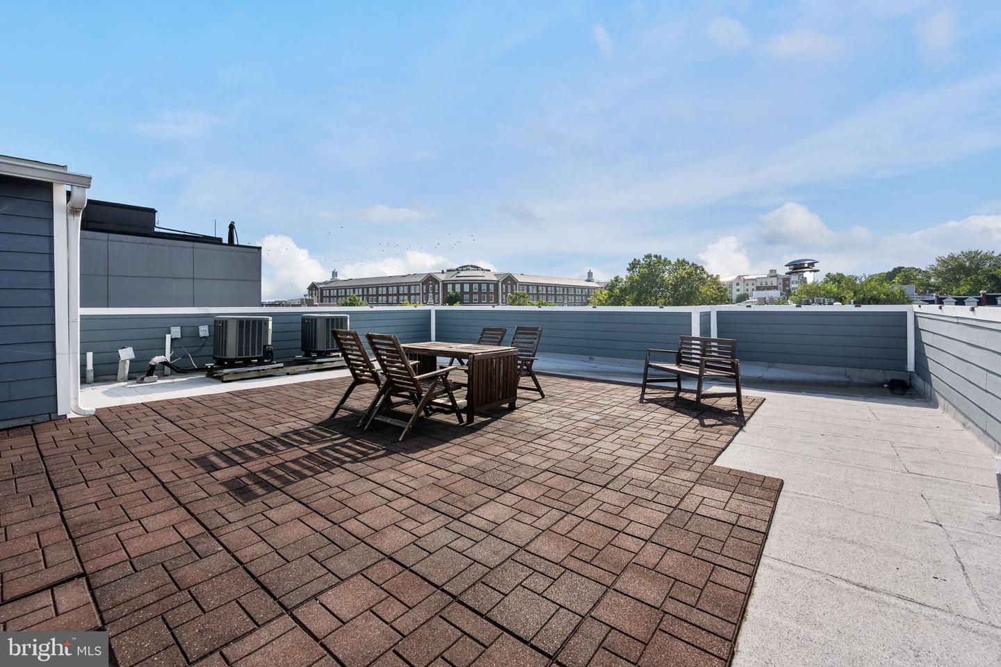 1920 3RD ST NE #5, WASHINGTON, District Of Columbia 20002, 3 Bedrooms Bedrooms, ,2 BathroomsBathrooms,Residential,For sale,1920 3RD ST NE #5,DCDC2216570 MLS # DCDC2216570