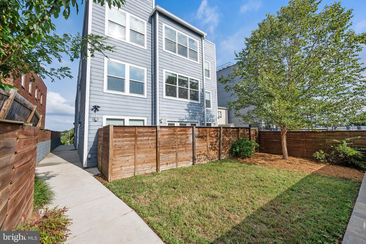 1920 3RD ST NE #5, WASHINGTON, District Of Columbia 20002, 3 Bedrooms Bedrooms, ,2 BathroomsBathrooms,Residential,For sale,1920 3RD ST NE #5,DCDC2216570 MLS # DCDC2216570