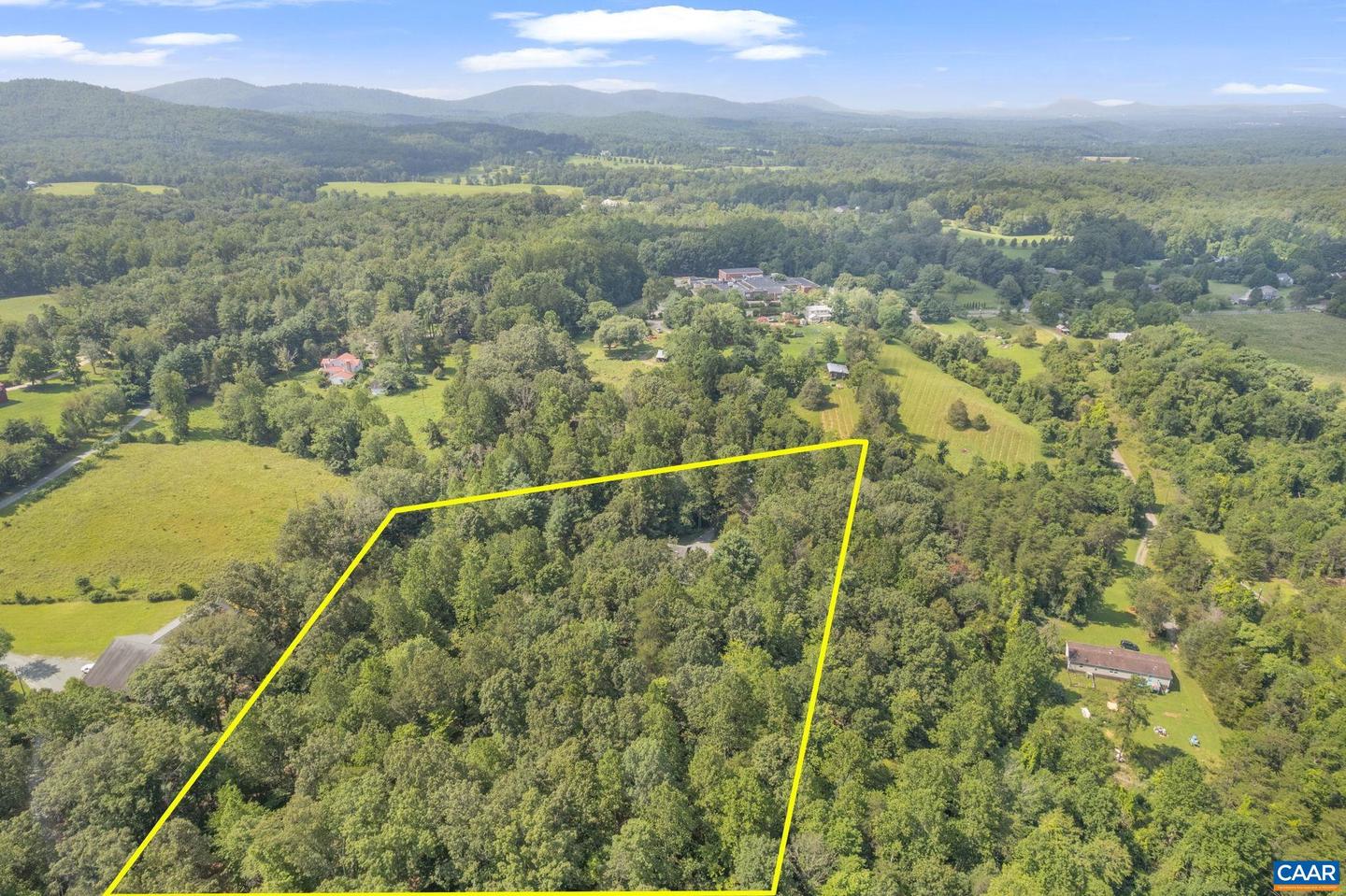 3908 STONY POINT RD, KESWICK, Virginia 22947, 3 Bedrooms Bedrooms, ,2 BathroomsBathrooms,Residential,For sale,3908 STONY POINT RD,668162 MLS # 668162