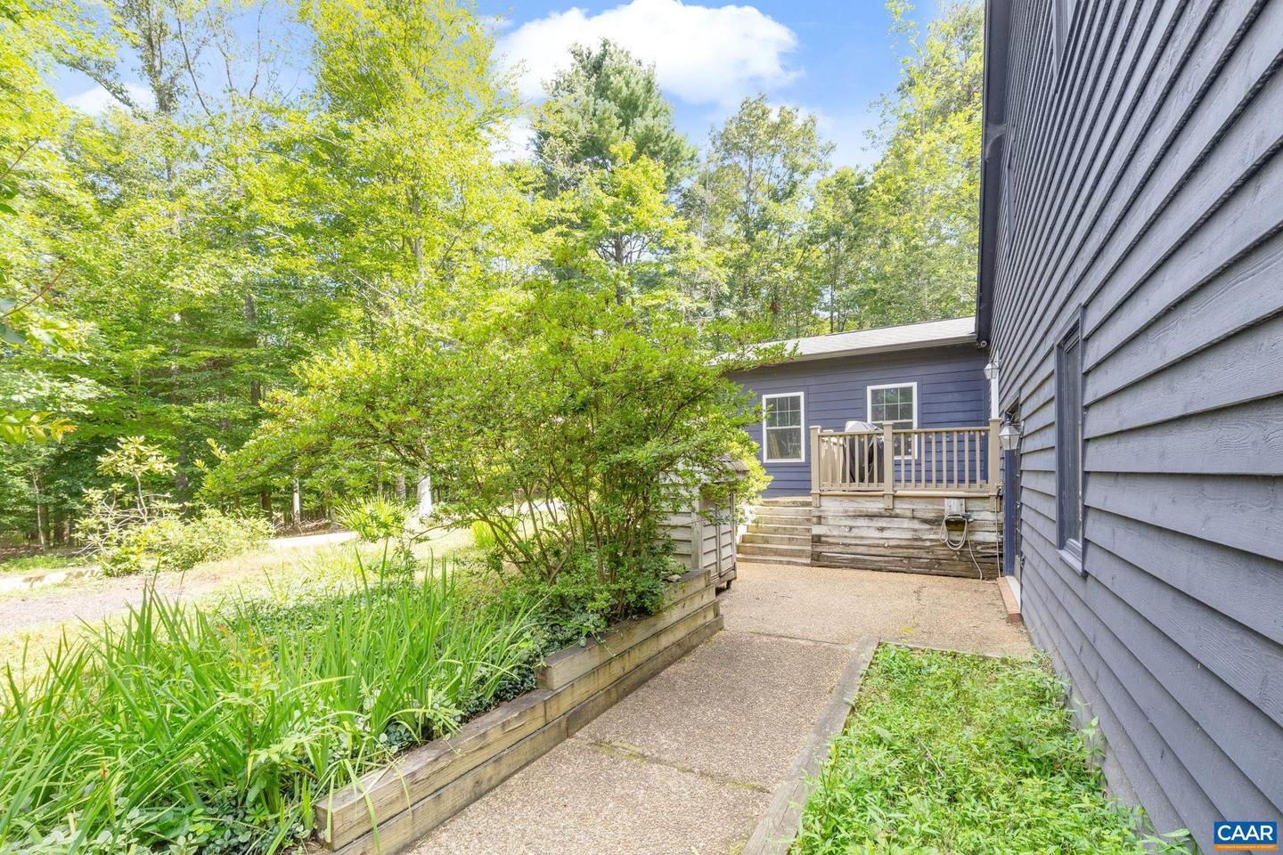3908 STONY POINT RD, KESWICK, Virginia 22947, 3 Bedrooms Bedrooms, ,2 BathroomsBathrooms,Residential,For sale,3908 STONY POINT RD,668162 MLS # 668162