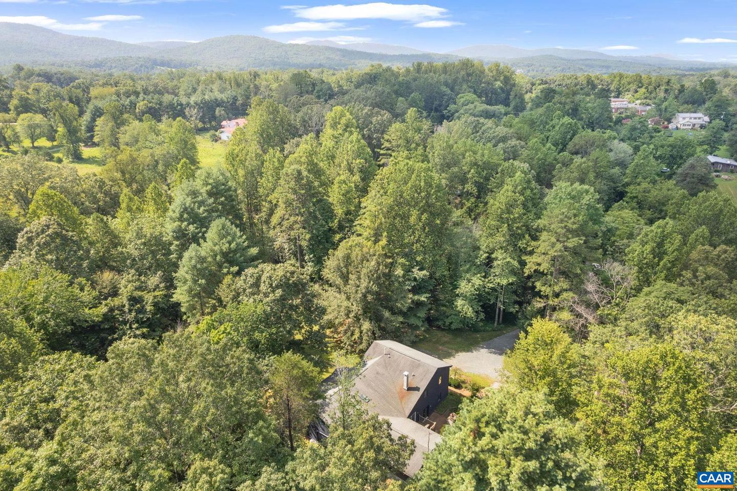 3908 STONY POINT RD, KESWICK, Virginia 22947, 3 Bedrooms Bedrooms, ,2 BathroomsBathrooms,Residential,For sale,3908 STONY POINT RD,668162 MLS # 668162