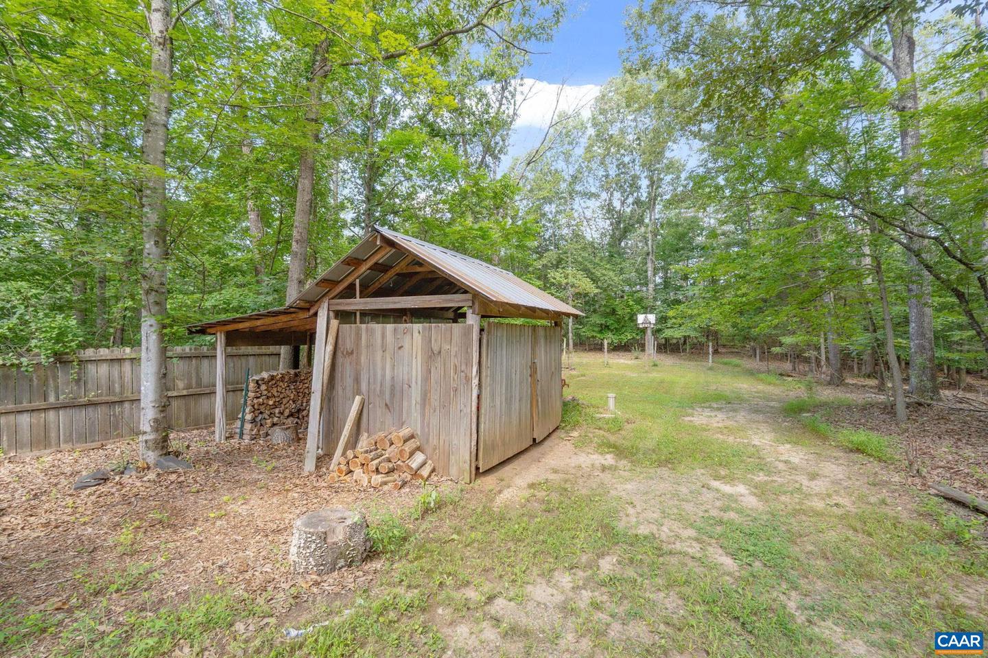 3908 STONY POINT RD, KESWICK, Virginia 22947, 3 Bedrooms Bedrooms, ,2 BathroomsBathrooms,Residential,For sale,3908 STONY POINT RD,668162 MLS # 668162