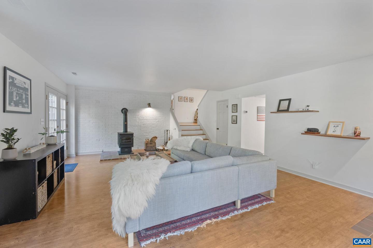 3908 STONY POINT RD, KESWICK, Virginia 22947, 3 Bedrooms Bedrooms, ,2 BathroomsBathrooms,Residential,For sale,3908 STONY POINT RD,668162 MLS # 668162