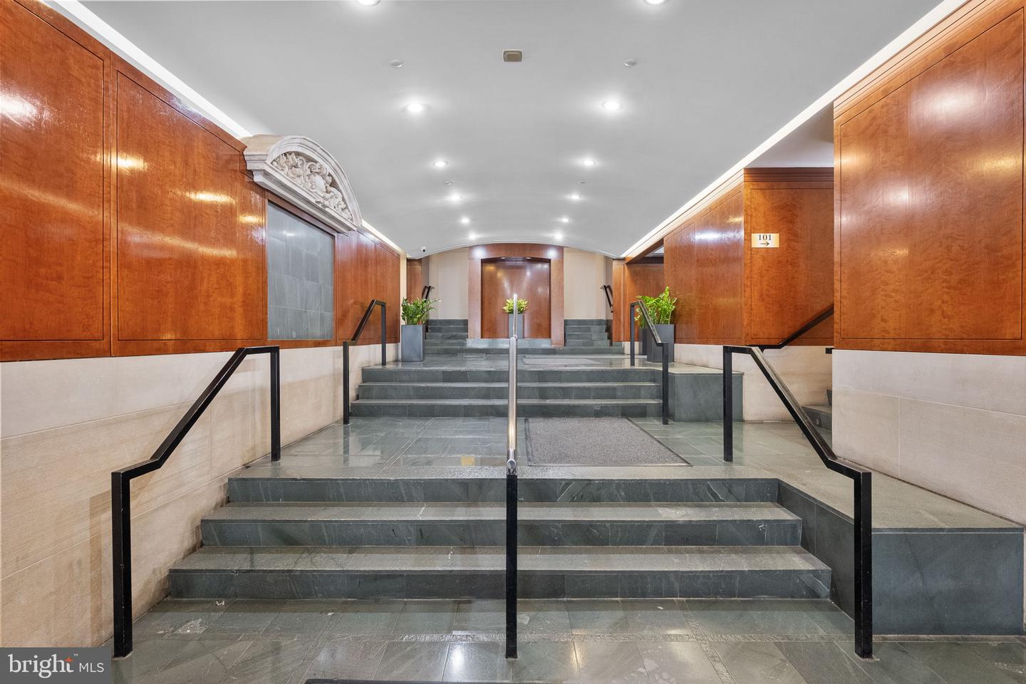 2311 M ST NW #705, WASHINGTON, District Of Columbia 20037, 2 Bedrooms Bedrooms, ,1 BathroomBathrooms,Residential,For sale,2311 M ST NW #705,DCDC2216588 MLS # DCDC2216588
