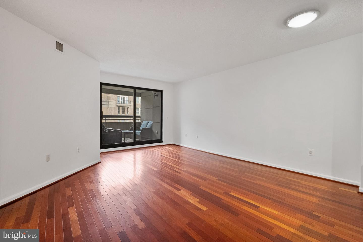 2311 M ST NW #705, WASHINGTON, District Of Columbia 20037, 2 Bedrooms Bedrooms, ,1 BathroomBathrooms,Residential,For sale,2311 M ST NW #705,DCDC2216588 MLS # DCDC2216588