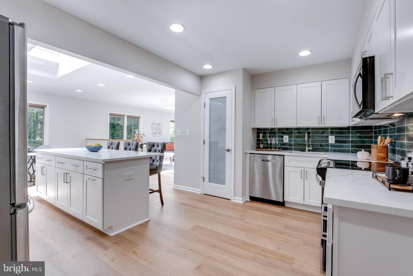 8702 PAPPAS WAY, ANNANDALE, Virginia 22003, 4 Bedrooms Bedrooms, ,2 BathroomsBathrooms,Residential,For sale,8702 PAPPAS WAY,VAFX2263054 MLS # VAFX2263054