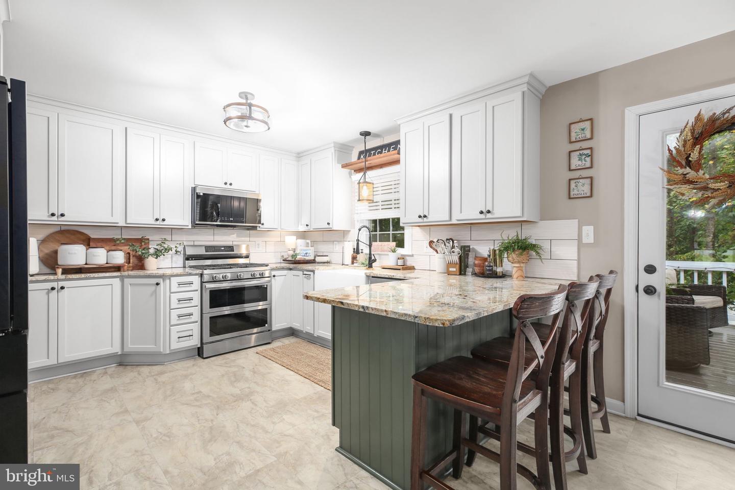 13301 WILLOW POINT DR, FREDERICKSBURG, Virginia 22408, 5 Bedrooms Bedrooms, 9 Rooms Rooms,3 BathroomsBathrooms,Residential,For sale,13301 WILLOW POINT DR,VASP2035772 MLS # VASP2035772