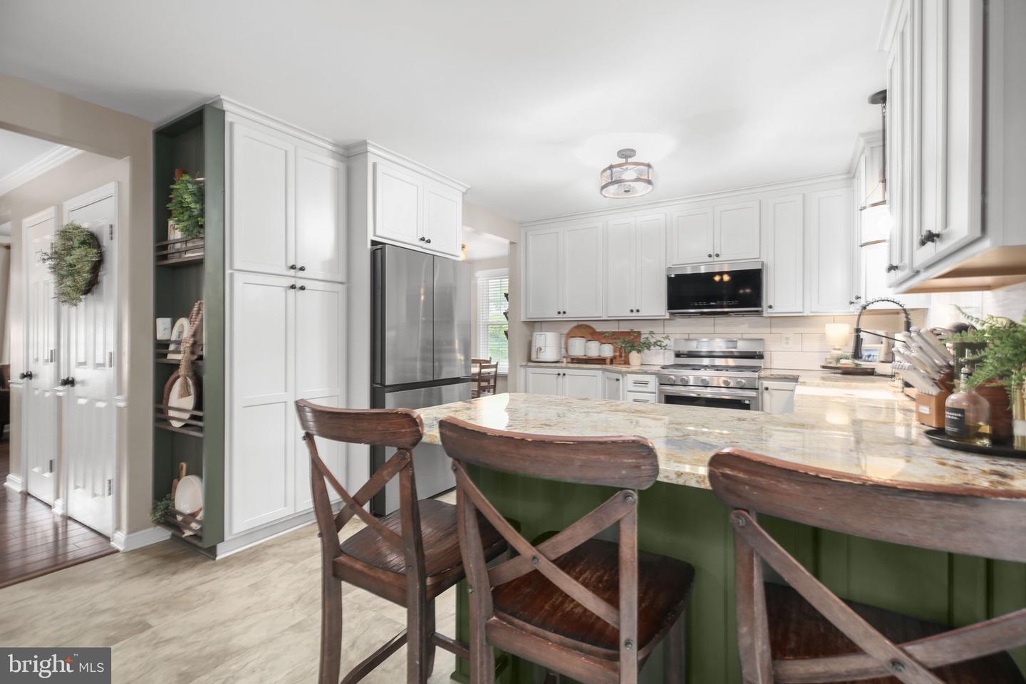 13301 WILLOW POINT DR, FREDERICKSBURG, Virginia 22408, 5 Bedrooms Bedrooms, 9 Rooms Rooms,3 BathroomsBathrooms,Residential,For sale,13301 WILLOW POINT DR,VASP2035772 MLS # VASP2035772