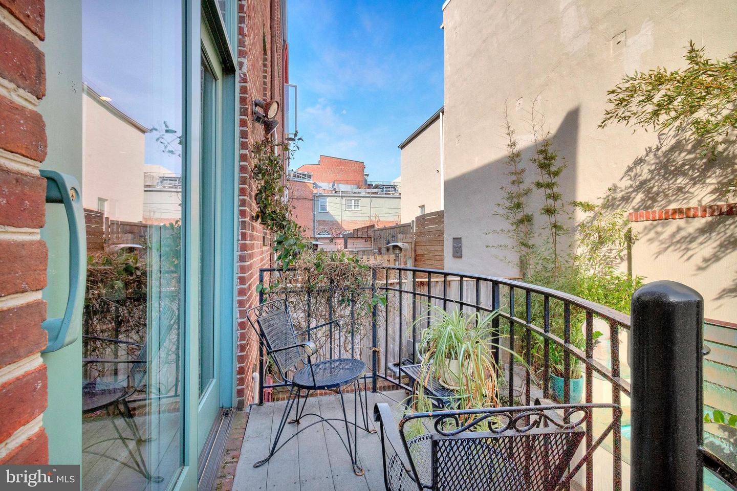 1501 CHURCH ST NW, WASHINGTON, District Of Columbia 20005, 3 Bedrooms Bedrooms, ,2 BathroomsBathrooms,Residential,For sale,1501 CHURCH ST NW,DCDC2216616 MLS # DCDC2216616