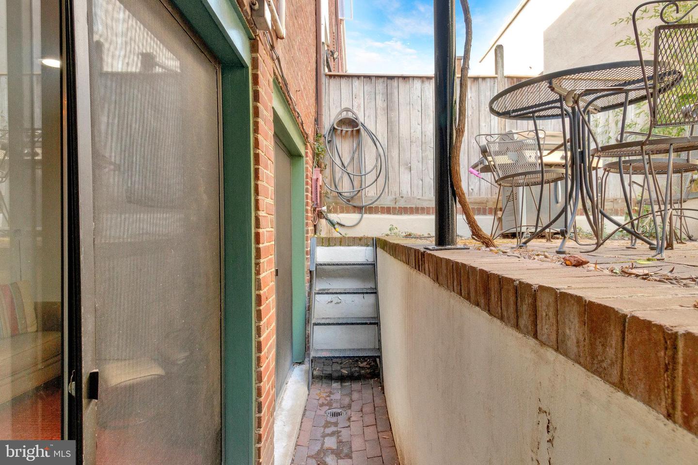1501 CHURCH ST NW, WASHINGTON, District Of Columbia 20005, 3 Bedrooms Bedrooms, ,2 BathroomsBathrooms,Residential,For sale,1501 CHURCH ST NW,DCDC2216616 MLS # DCDC2216616