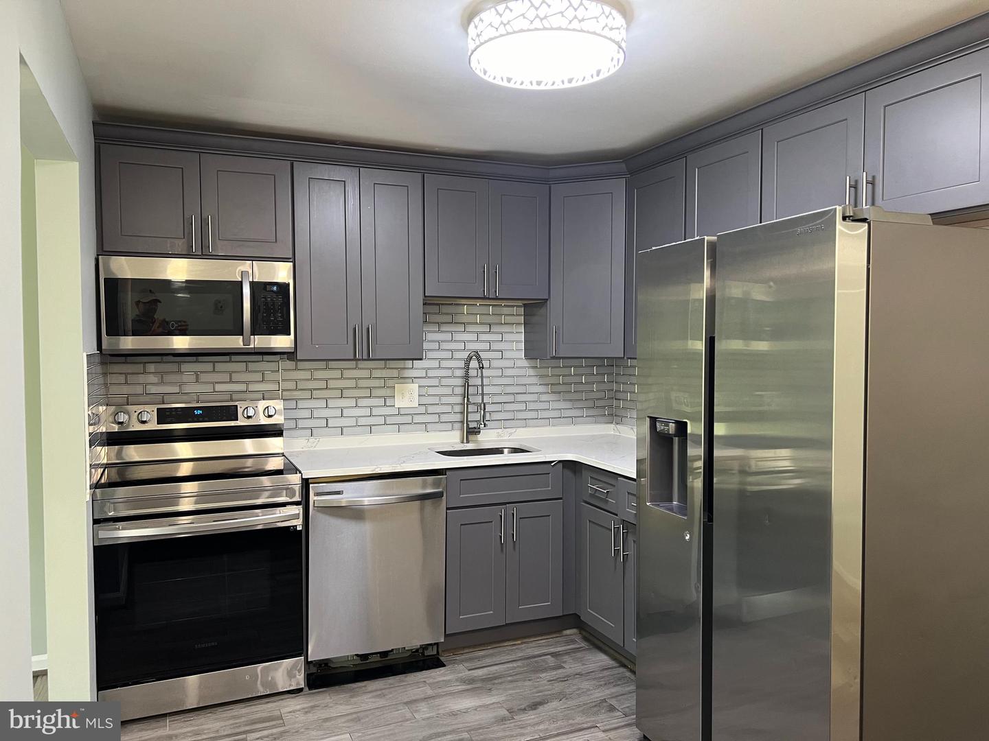 9730 KINGSBRIDGE DR #202, FAIRFAX, Virginia 22031, 2 Bedrooms Bedrooms, ,1 BathroomBathrooms,Residential,For sale,9730 KINGSBRIDGE DR #202,VAFX2263072 MLS # VAFX2263072 9730 KINGSBRIDGE DR #202, FAIRFAX, Virginia 22031, 2 Bedrooms Bedrooms, ,1 BathroomBathrooms,Residential,For sale,9730 KINGSBRIDGE DR #202,VAFX2263072 MLS # VAFX2263072