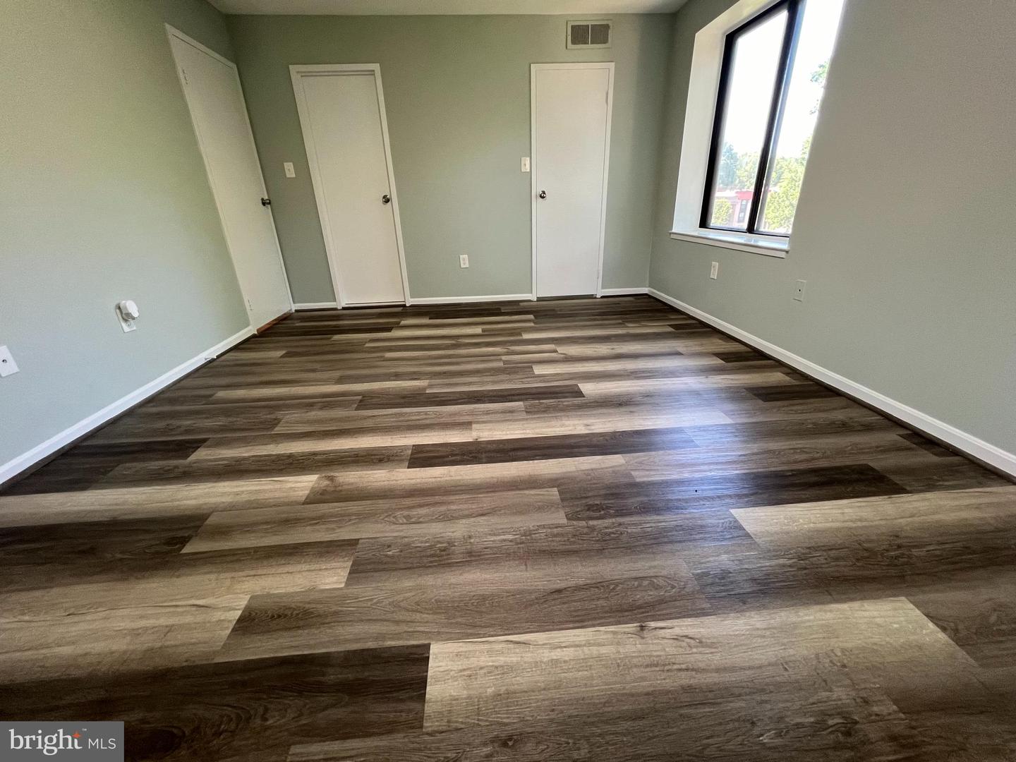 9730 KINGSBRIDGE DR #202, FAIRFAX, Virginia 22031, 2 Bedrooms Bedrooms, ,1 BathroomBathrooms,Residential,For sale,9730 KINGSBRIDGE DR #202,VAFX2263072 MLS # VAFX2263072 9730 KINGSBRIDGE DR #202, FAIRFAX, Virginia 22031, 2 Bedrooms Bedrooms, ,1 BathroomBathrooms,Residential,For sale,9730 KINGSBRIDGE DR #202,VAFX2263072 MLS # VAFX2263072