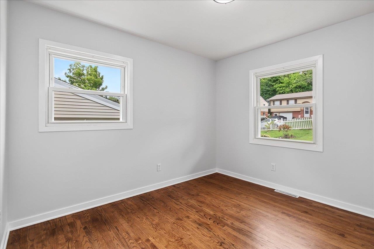 329 S WINCHESTER AVE, WAYNESBORO, Virginia 22980, 3 Bedrooms Bedrooms, ,1 BathroomBathrooms,Residential,329 S WINCHESTER AVE,668192 MLS # 668192