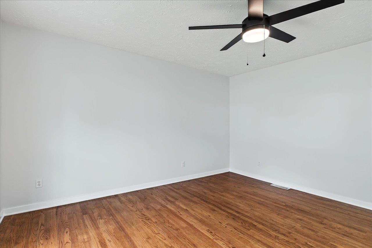 329 S WINCHESTER AVE, WAYNESBORO, Virginia 22980, 3 Bedrooms Bedrooms, ,1 BathroomBathrooms,Residential,329 S WINCHESTER AVE,668192 MLS # 668192