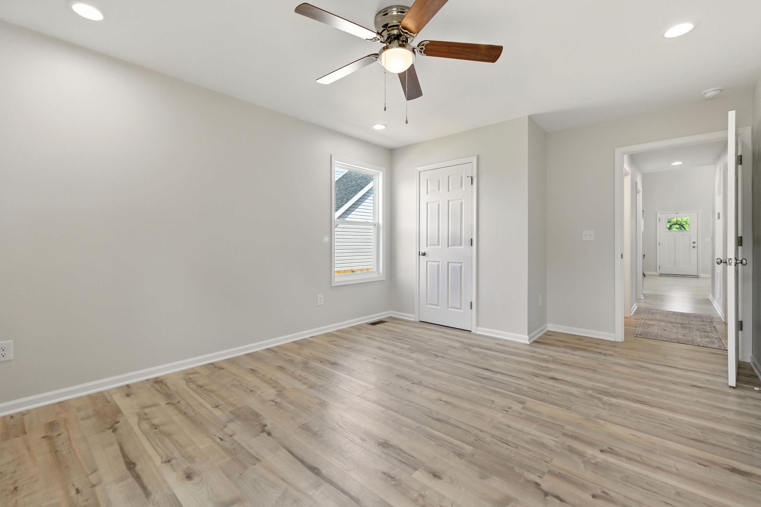 418 GRUBERT AVE, STAUNTON, Virginia 24401, 3 Bedrooms Bedrooms, ,2 BathroomsBathrooms,Residential,418 GRUBERT AVE,668201 MLS # 668201