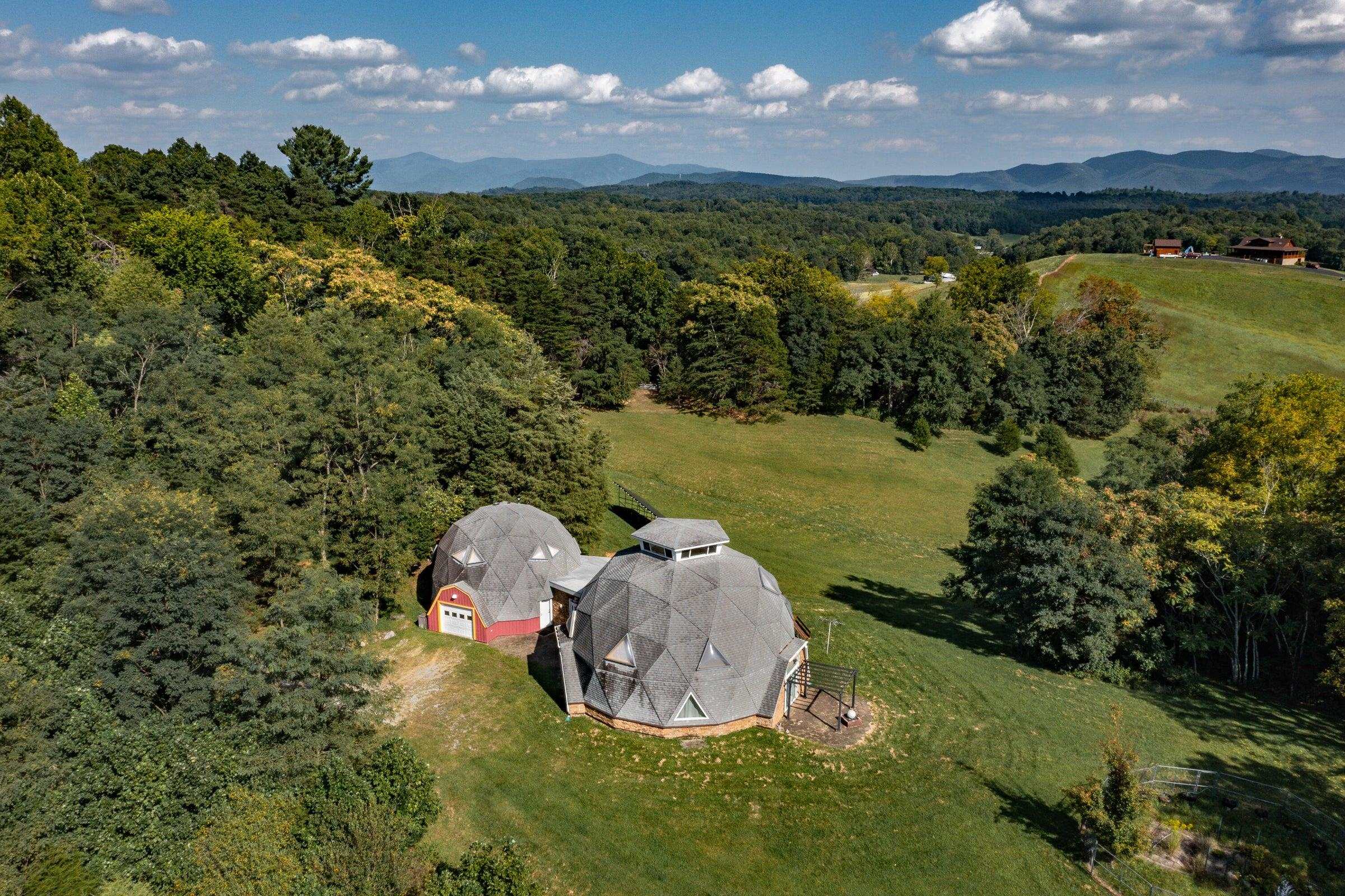 4745 PLANK RD, NATURAL BRIDGE, Virginia 24578, 5 Bedrooms Bedrooms, ,3 BathroomsBathrooms,Residential,4745 Plank Rd Natural Bridge, VA 24578,4745 PLANK RD,668202 MLS # 668202