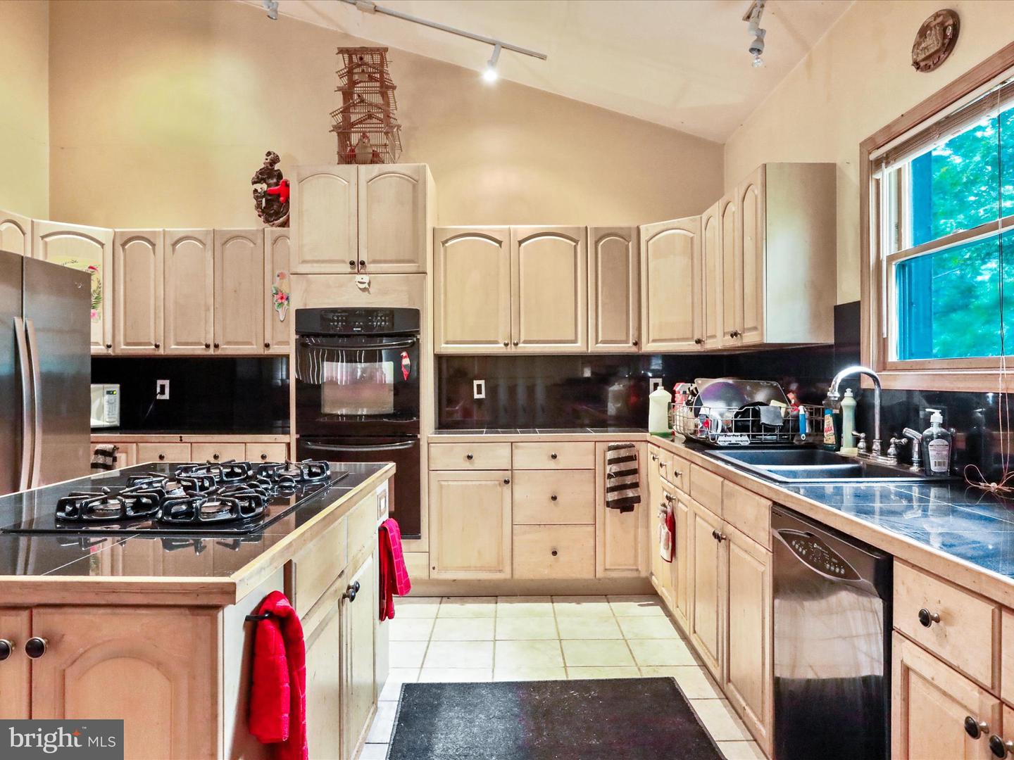 525 ROLLING ROCK RD, STAR TANNERY, Virginia 22654, 4 Bedrooms Bedrooms, ,4 BathroomsBathrooms,Residential,For sale,525 ROLLING ROCK RD,VASH2011418 MLS # VASH2011418
