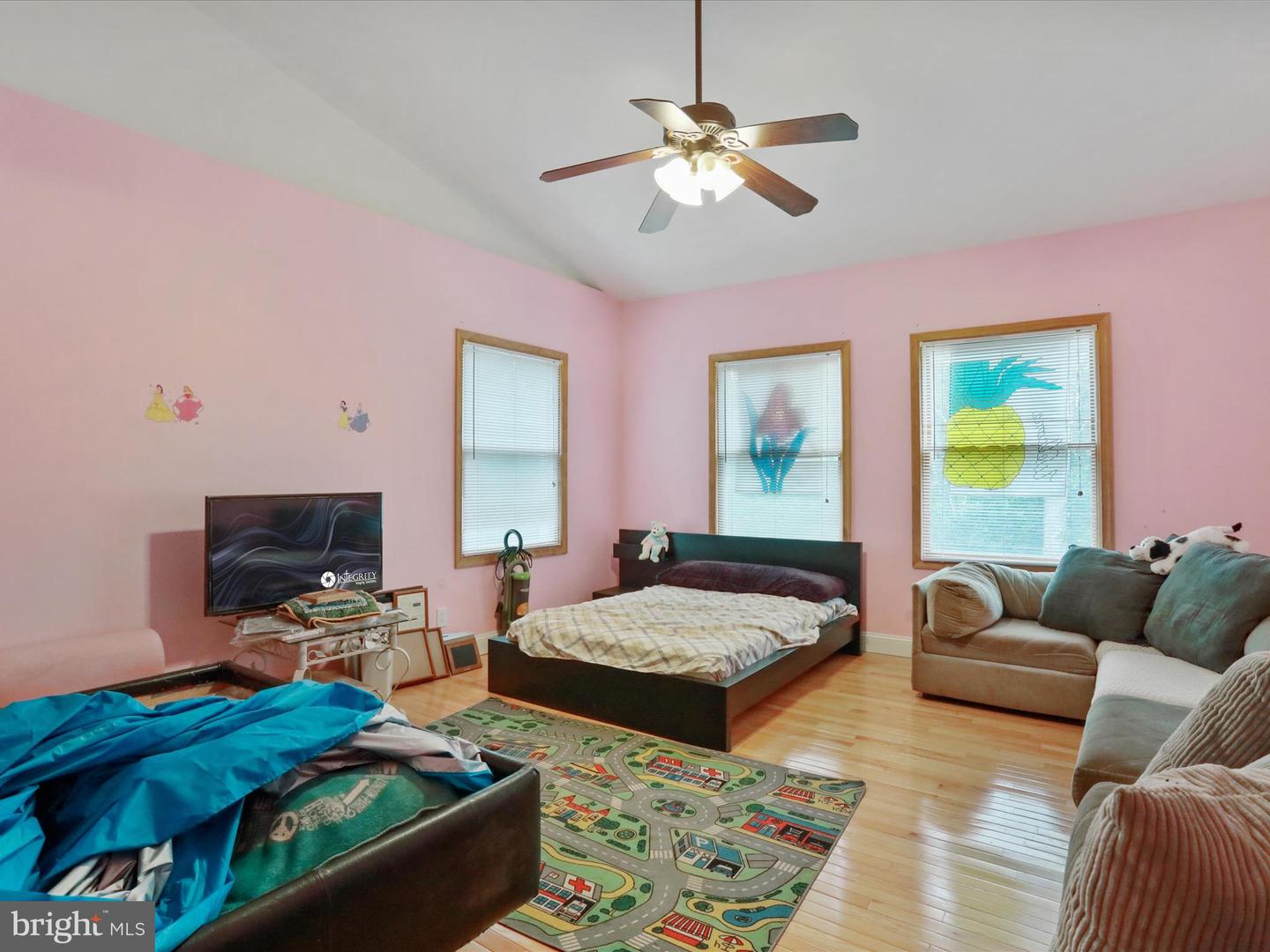 525 ROLLING ROCK RD, STAR TANNERY, Virginia 22654, 4 Bedrooms Bedrooms, ,4 BathroomsBathrooms,Residential,For sale,525 ROLLING ROCK RD,VASH2011418 MLS # VASH2011418