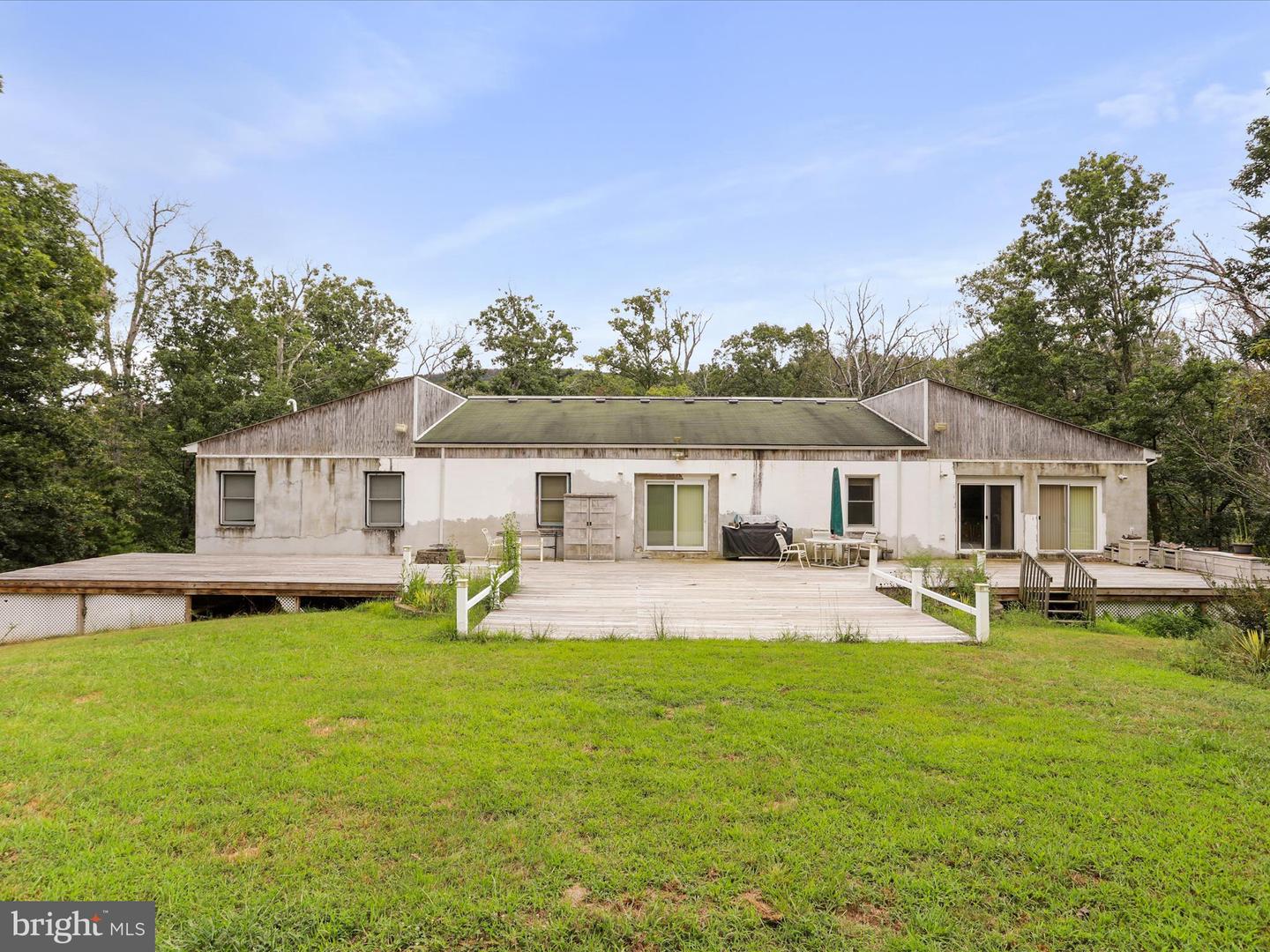 525 ROLLING ROCK RD, STAR TANNERY, Virginia 22654, 4 Bedrooms Bedrooms, ,4 BathroomsBathrooms,Residential,For sale,525 ROLLING ROCK RD,VASH2011418 MLS # VASH2011418