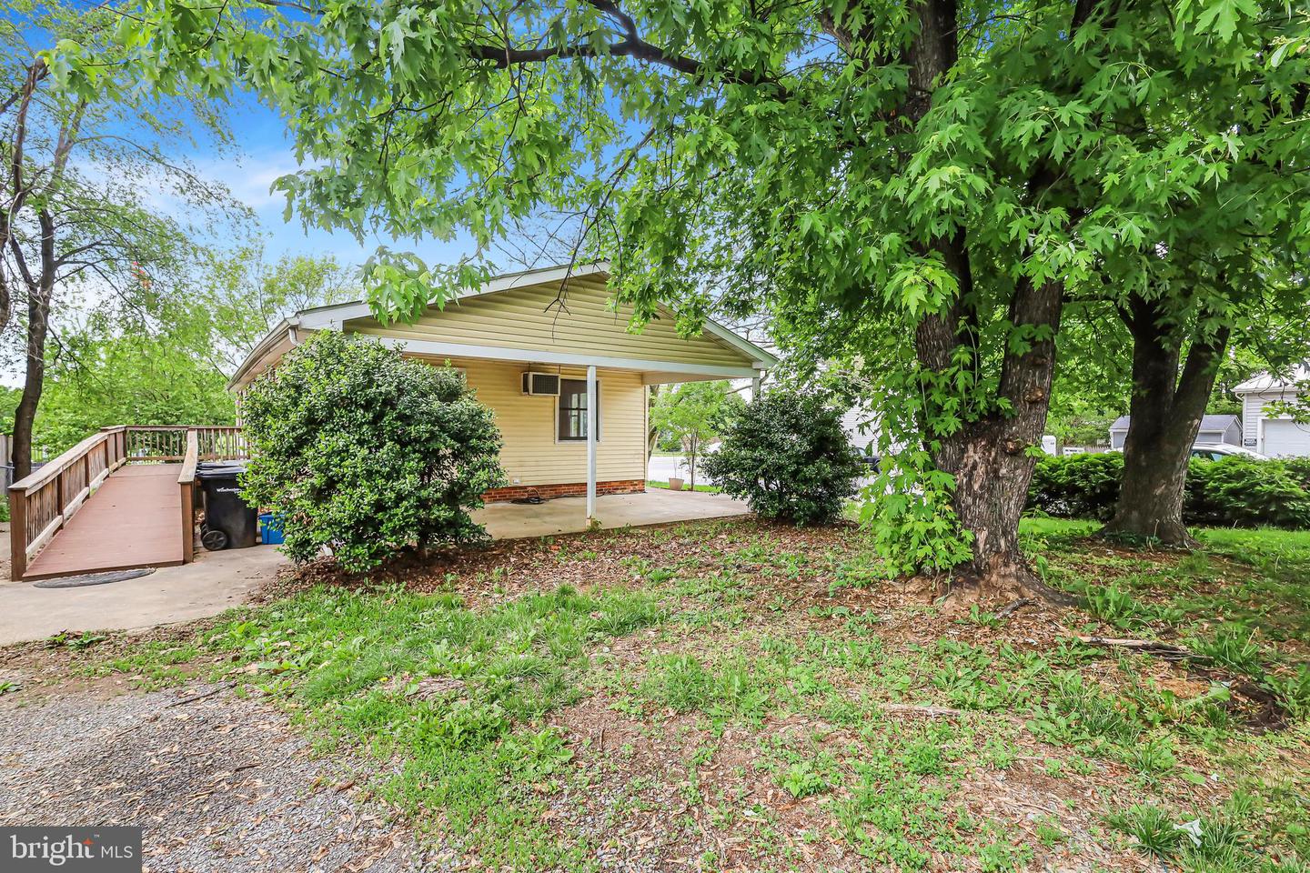 601 GROVE ST, WINCHESTER, Virginia 22601, 5 Bedrooms Bedrooms, ,2 BathroomsBathrooms,Residential,For sale,601 GROVE ST,VAWI2007670 MLS # VAWI2007670