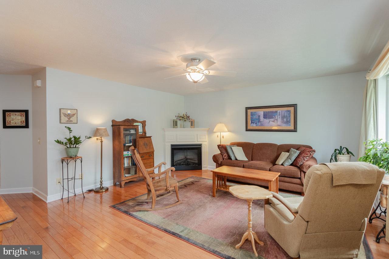1966 BUTTONWOOD CT, HARRISONBURG, Virginia 22802, 3 Bedrooms Bedrooms, ,3 BathroomsBathrooms,Residential,For sale,1966 BUTTONWOOD CT,VAHC2000432 MLS # VAHC2000432